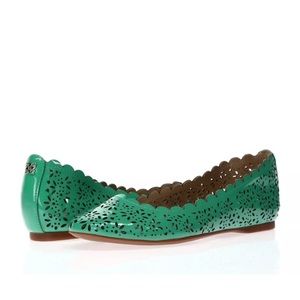 Coach Women's Carsin Leather Ballet Green Laser Cut Scalloped Flats Size 11B
